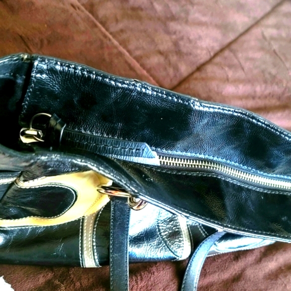 Vintage Coach Women's Patent Leather and Suede Inlaid Purse Bag - Picture 5 of 16